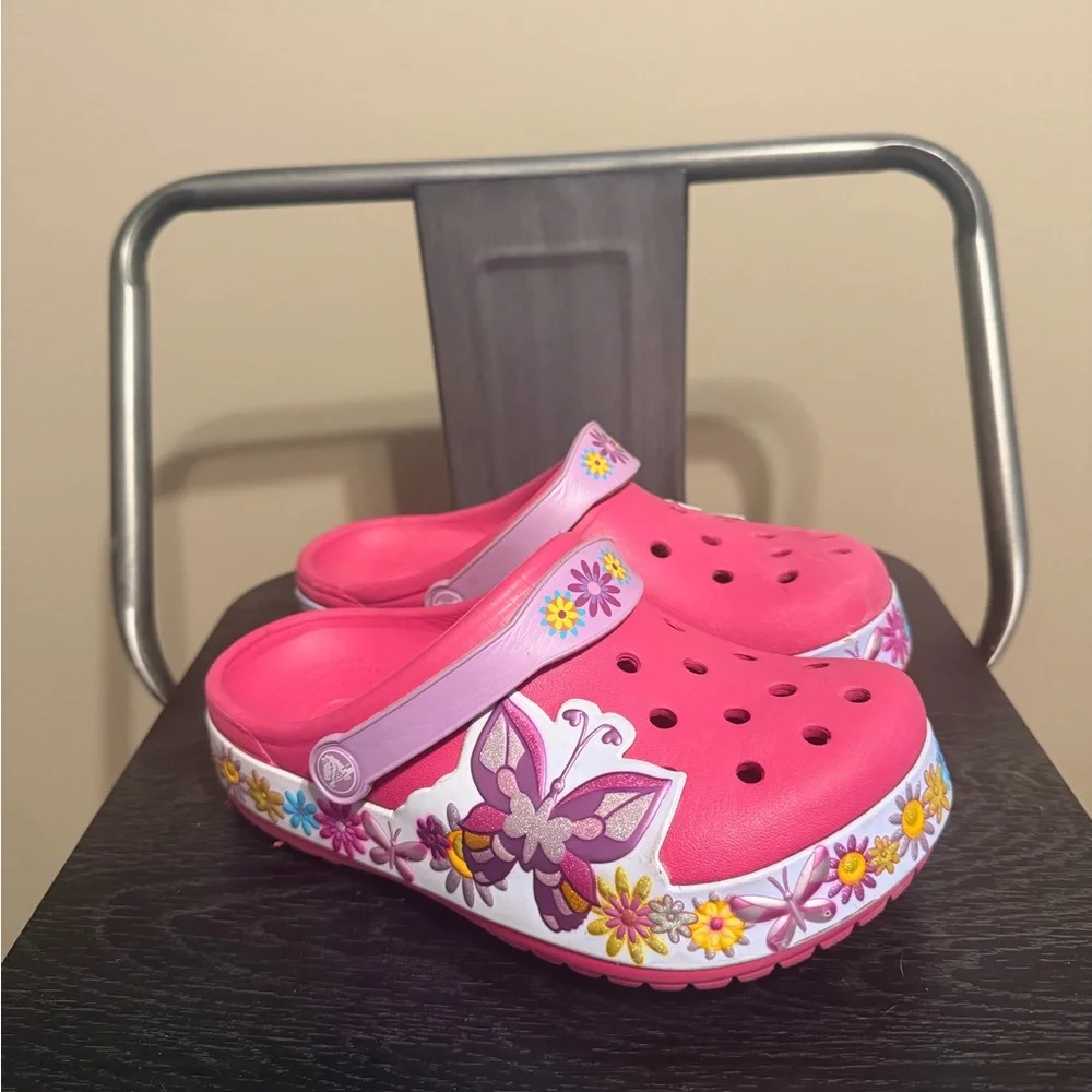 CROCS Kids Pink Floral Butterfly Clogs